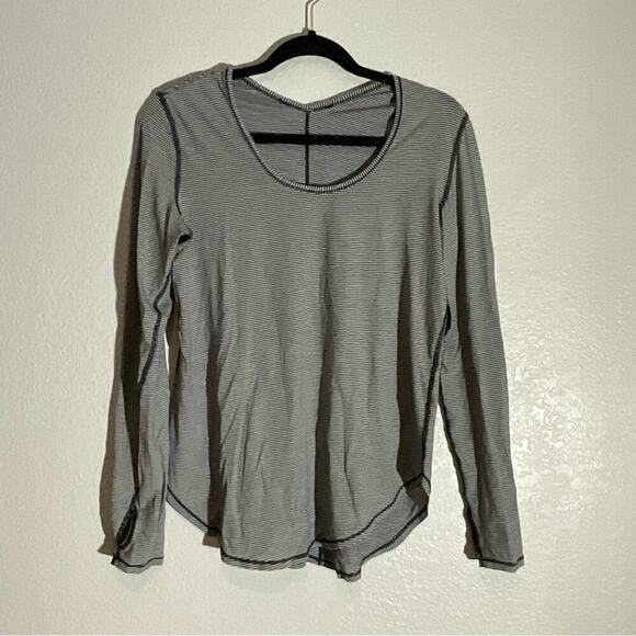 Lululemon Yogini 5 Year Long Sleeve Tee - Picture 2 of 10